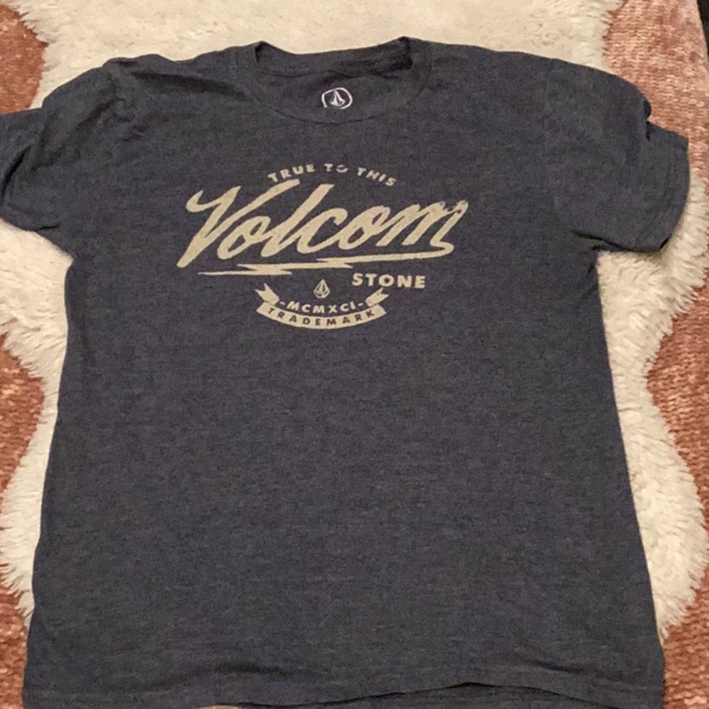 Volcom tee